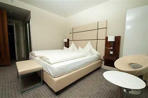 Hotel Am Blauen Wunder Dresden