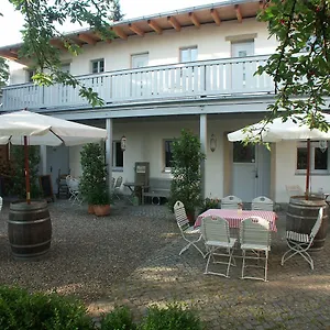 Apartment Adele - Gästezimmer Und Am Elberadweg, Dresden