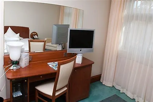 Hotel Am Blauen Wunder Dresden Germany
