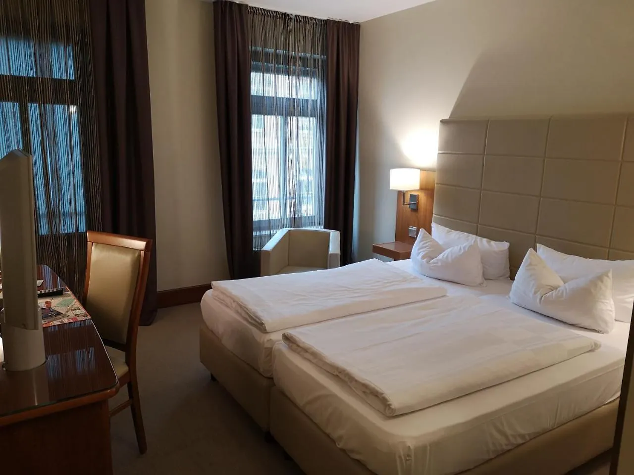 Hotel Am Blauen Wunder - Privathotel Dresden