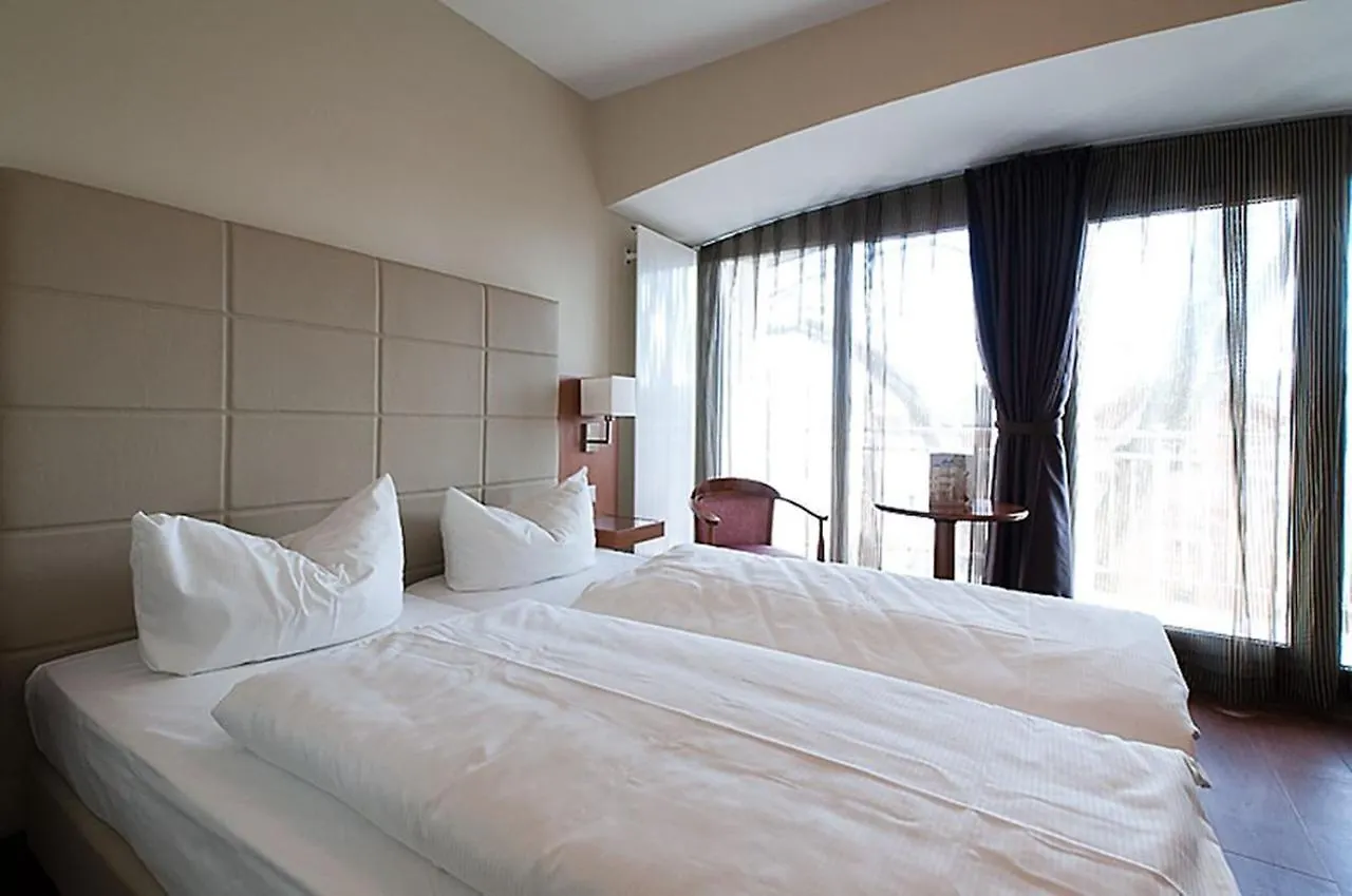 Hotel Am Blauen Wunder - Privathotel Dresden Duitsland