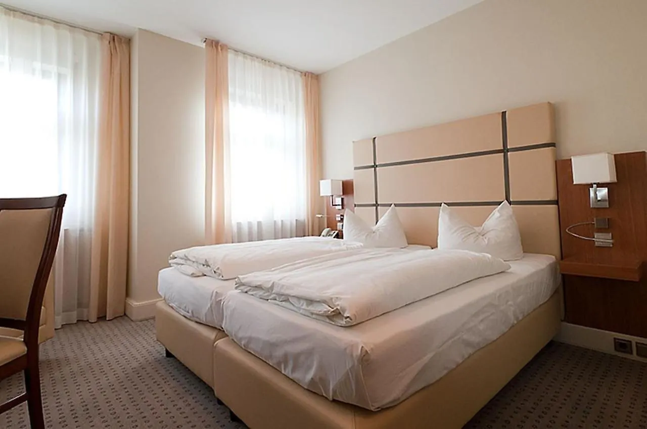 Hotel Am Blauen Wunder - Privathotel Dresden 3*,  Duitsland