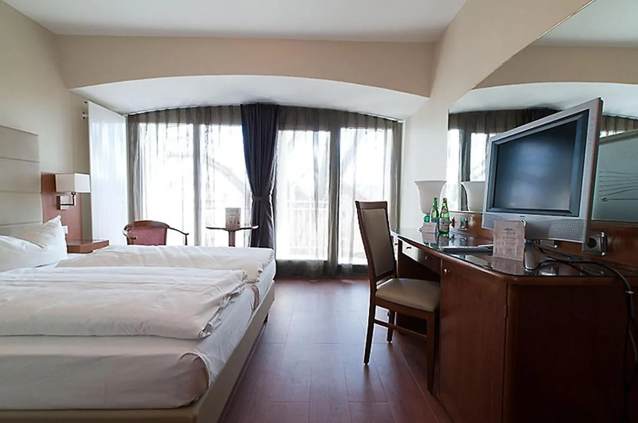 Hotel Am Blauen Wunder Dresden